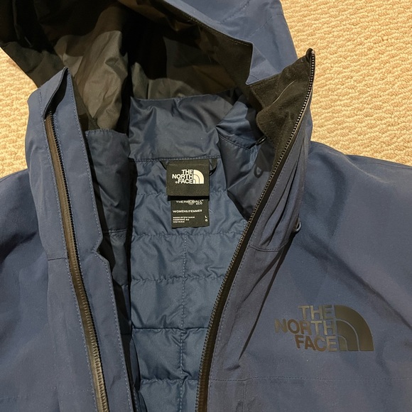 North Face ThermoBall Ski Jacket Womens - Picture 2 of 7